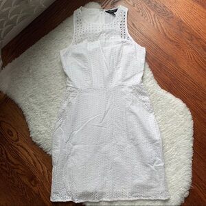 BANANA REPUBLIC White Eyelet Dress Size 0 EUC